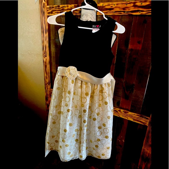 Sold - Picture 1 of 4